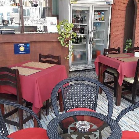 Vanilla Hostel & Bar Паттайя Экстерьер фото