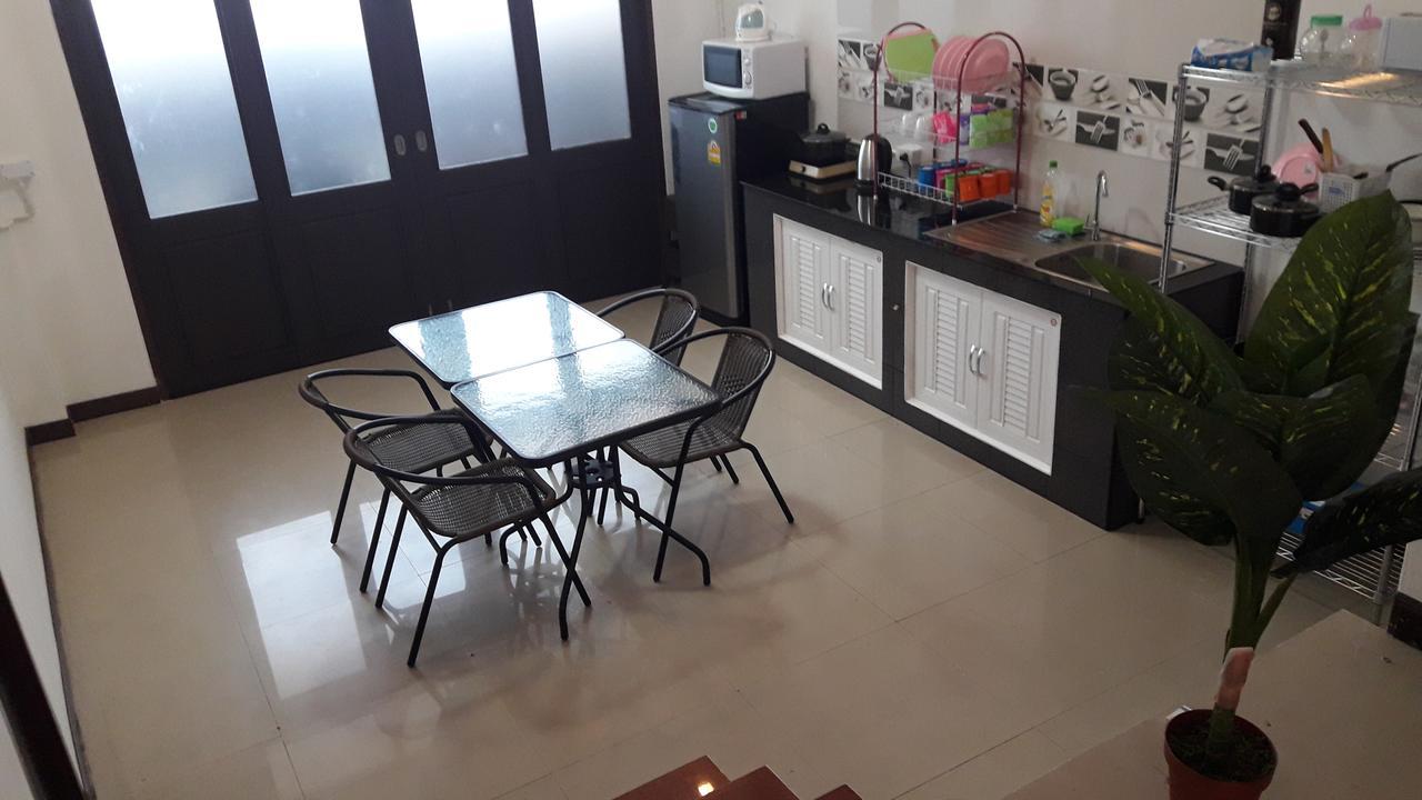 Vanilla Hostel & Bar Паттайя Экстерьер фото